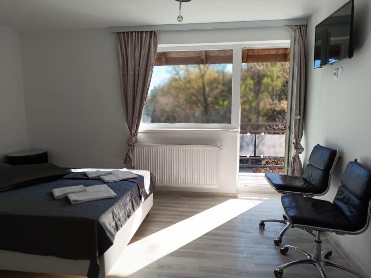 Hotel Viv Rosetti Iasi Esterno foto